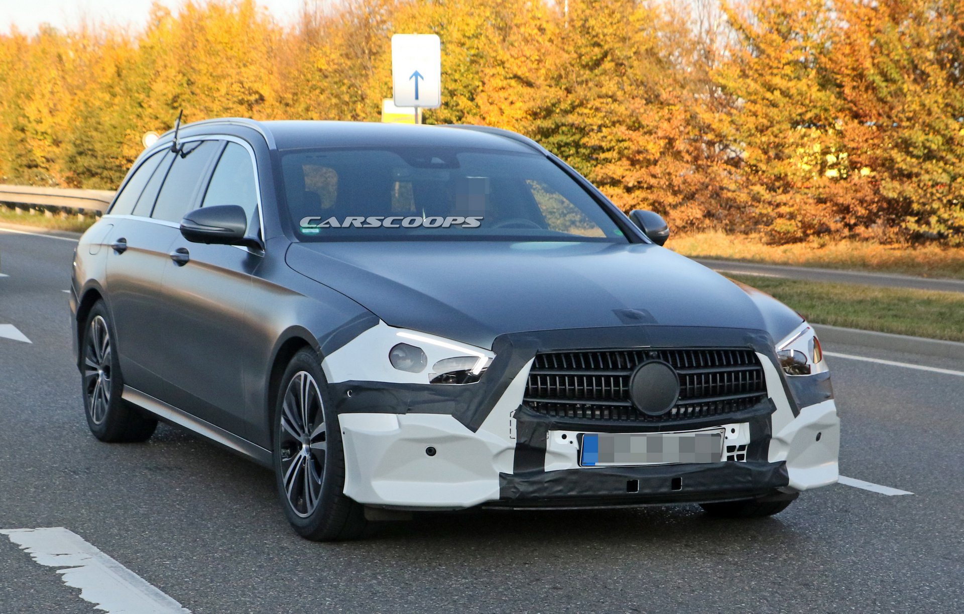 Gncellenen 2020 Mercedes E-Serisi resim galerisi (16.10.2018)