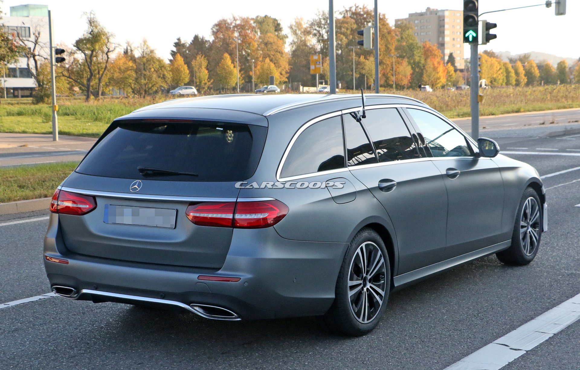 Gncellenen 2020 Mercedes E-Serisi resim galerisi (16.10.2018)