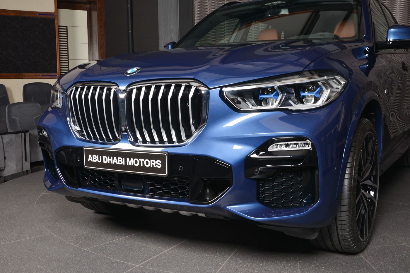 BMW X5 xDrive50i resim galerisi (18.10.2018)