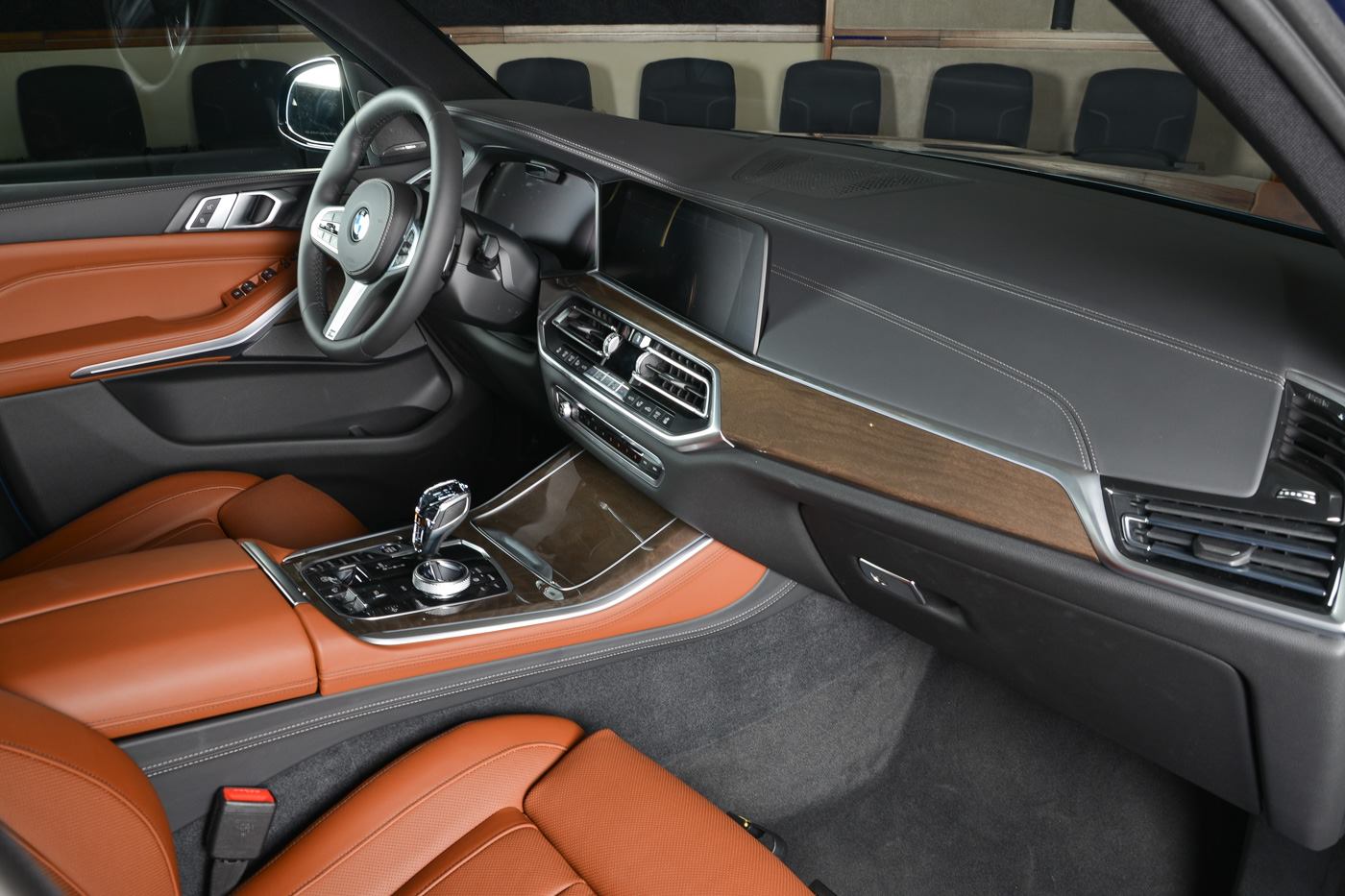 BMW X5 xDrive50i resim galerisi (18.10.2018)