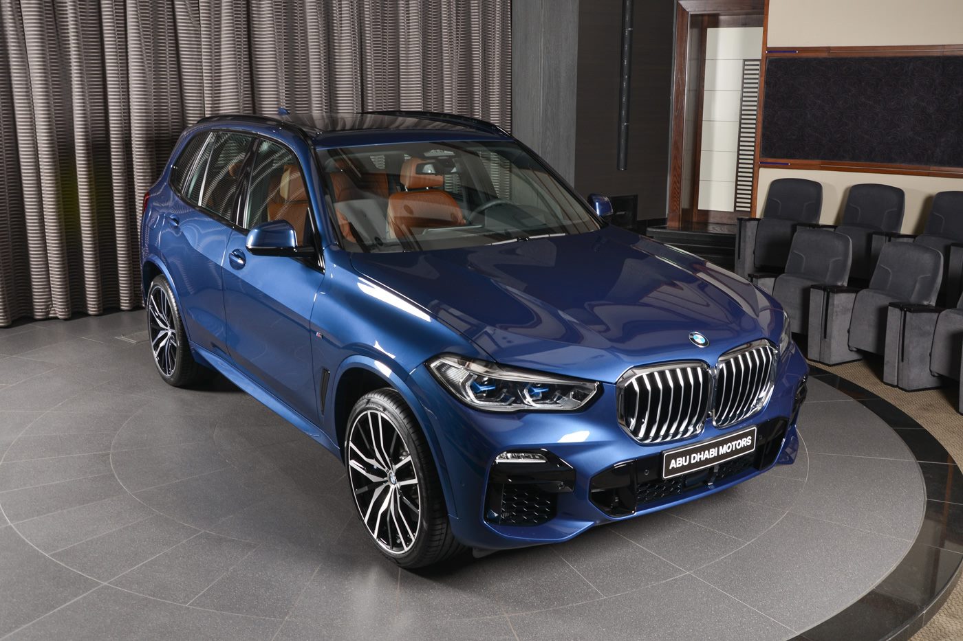 BMW X5 xDrive50i resim galerisi (18.10.2018)