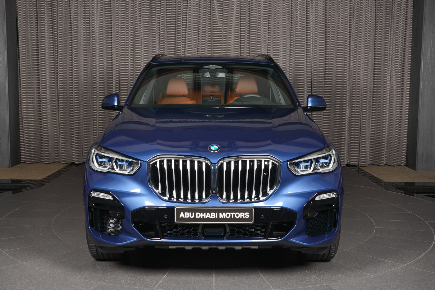 BMW X5 xDrive50i resim galerisi (18.10.2018)