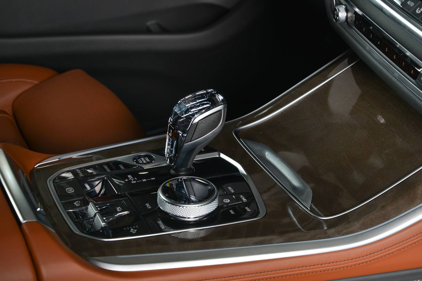 BMW X5 xDrive50i resim galerisi (18.10.2018)