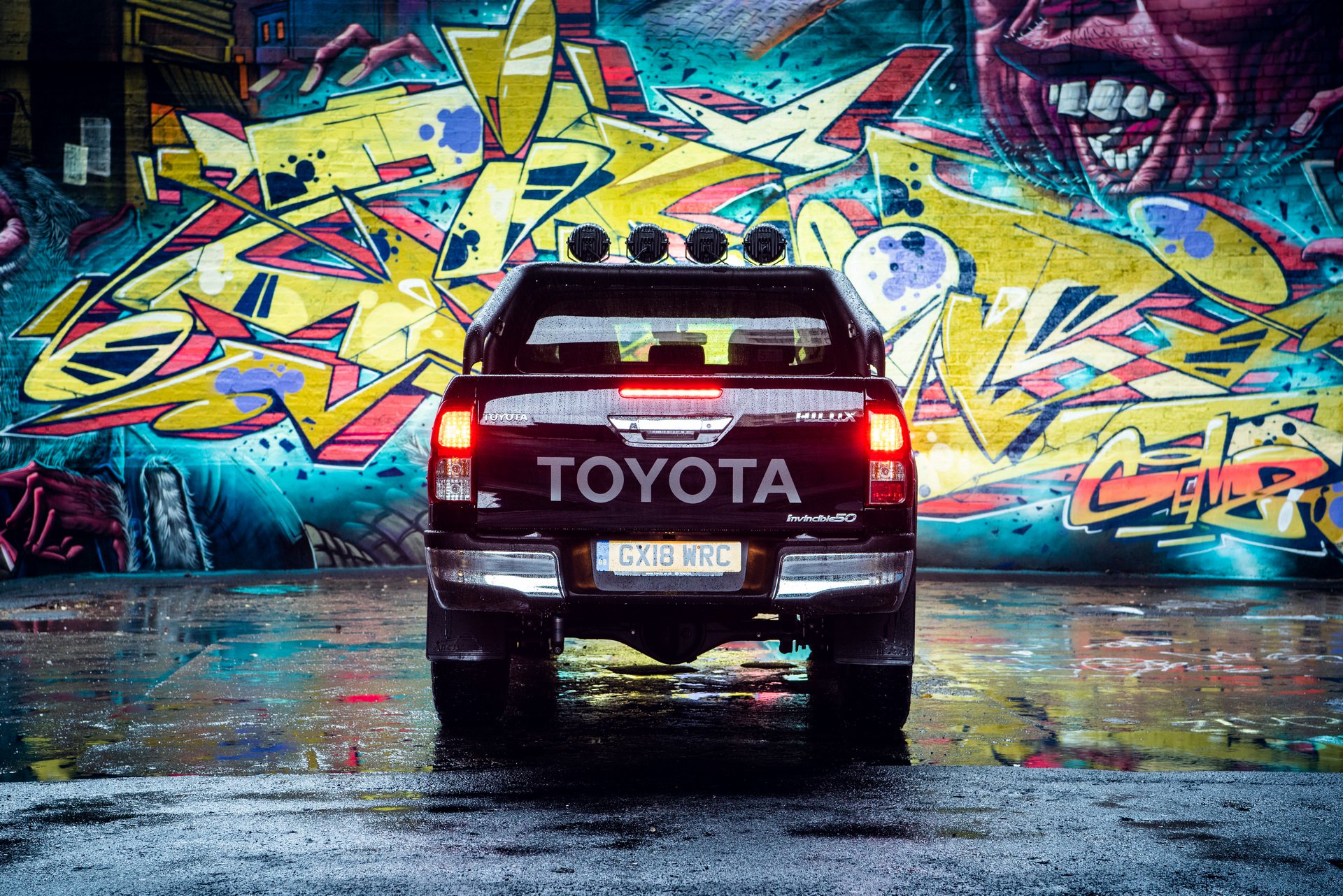 Toyota HiLux Invincible 50 resim galerisi (23.10.2018)