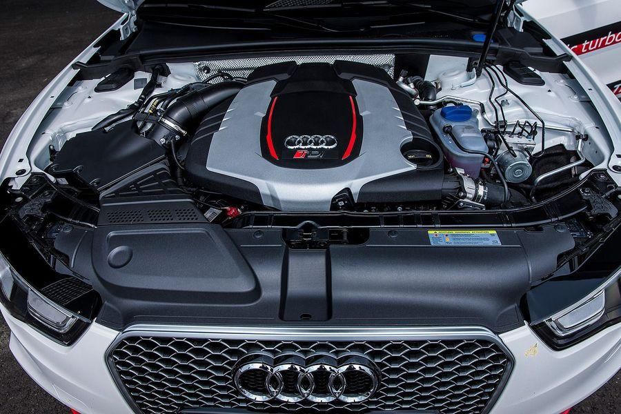 AUD RS5 TDI RESM GALERS