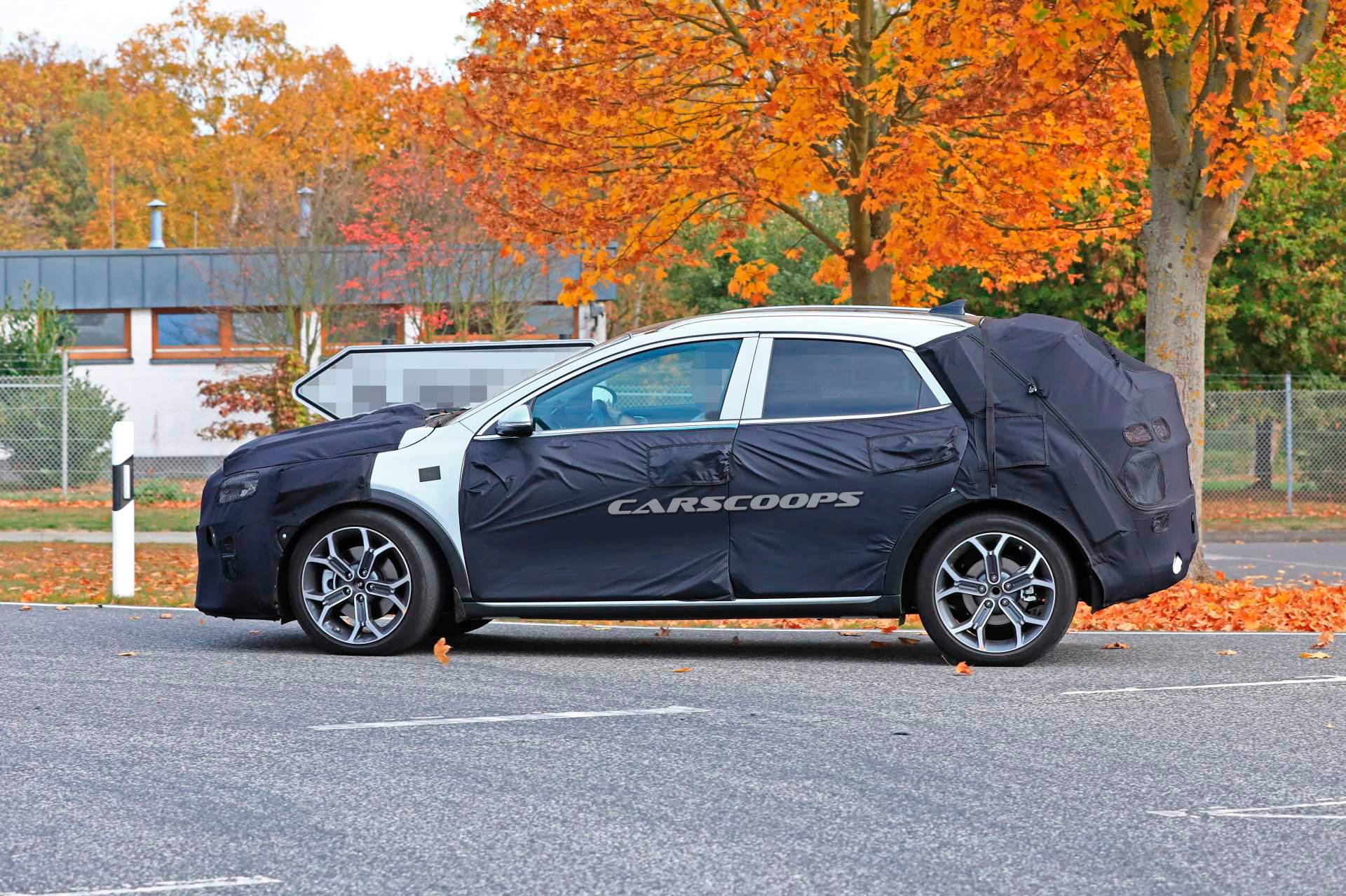 2020 Kia Ceed Crossover resim galerisi (30.10.2018)