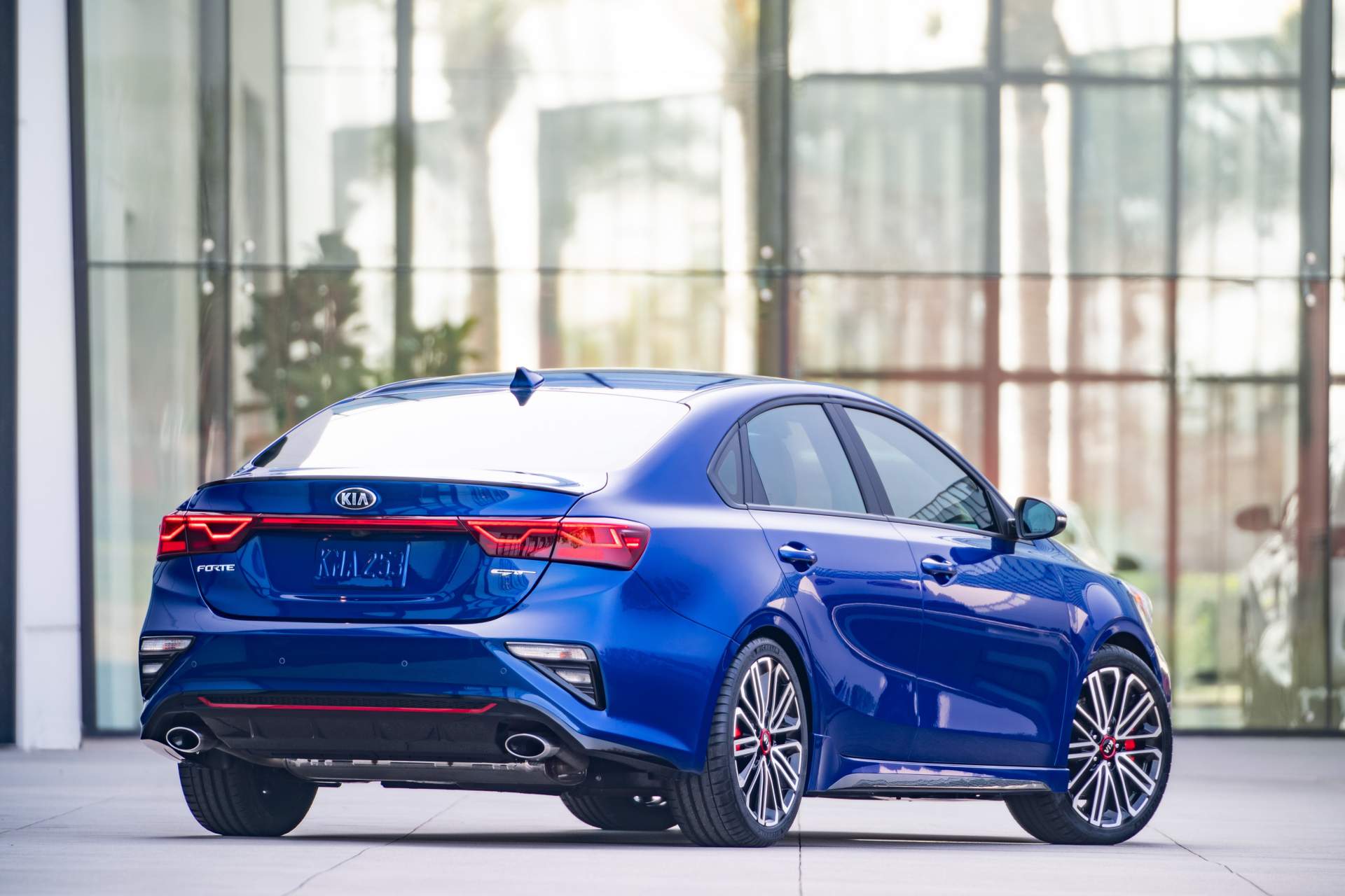 2020 Kia Forte GT ve GT Line resim galerisi (31.10.2018)