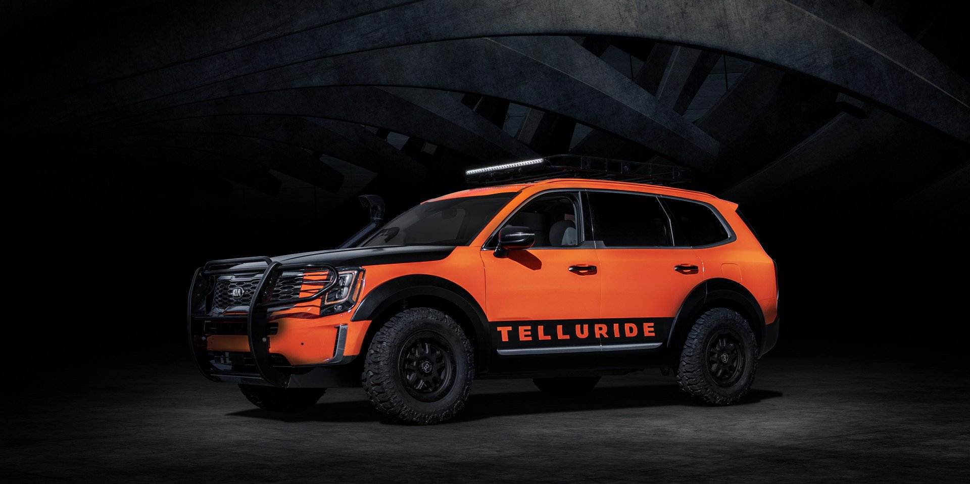 Kia Telluride konseptleri resim galerisi (Horizon Roamer, Cadet Leader, Desert Drifter, Baja Glider)