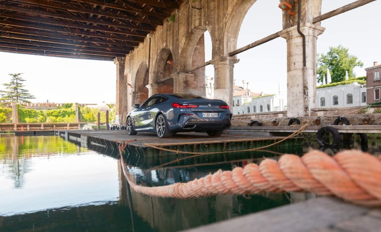 2019 BMW 8-Serisi Coupe resim galerisi (Venedik)