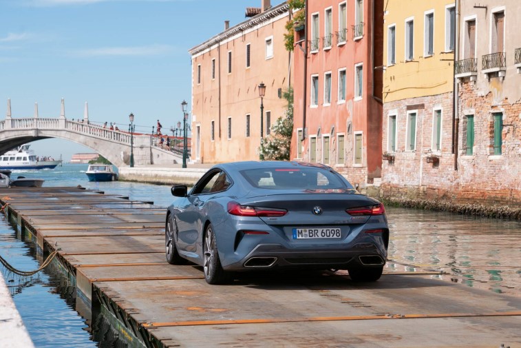 2019 BMW 8-Serisi Coupe resim galerisi (Venedik)