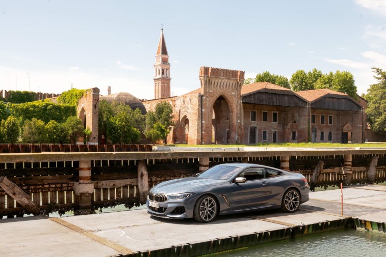 2019 BMW 8-Serisi Coupe resim galerisi (Venedik)