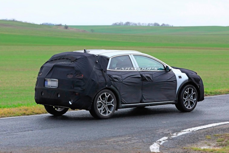 2020 Kia Ceed Crossover resim galerisi (03.12.2018)