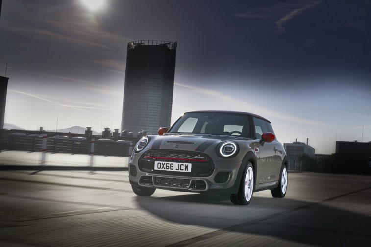 2019 Mini Cooper S JCW resim galerisi (19.12.2018)