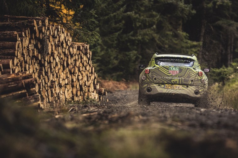 2020 Aston Martin DBX resim galerisi (30.12.2018)