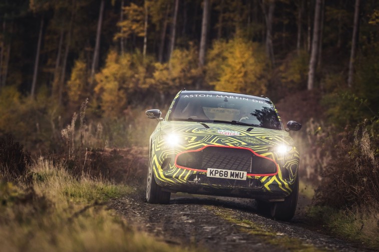2020 Aston Martin DBX resim galerisi (30.12.2018)