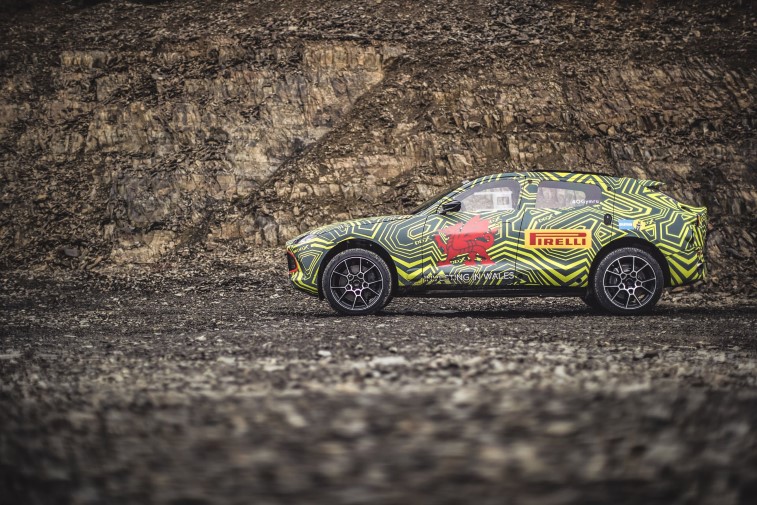 2020 Aston Martin DBX resim galerisi (30.12.2018)