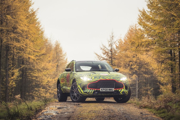2020 Aston Martin DBX resim galerisi (30.12.2018)