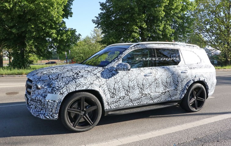 2020 Mercedes-Benz GLS resim galerisi (07.01.2018)