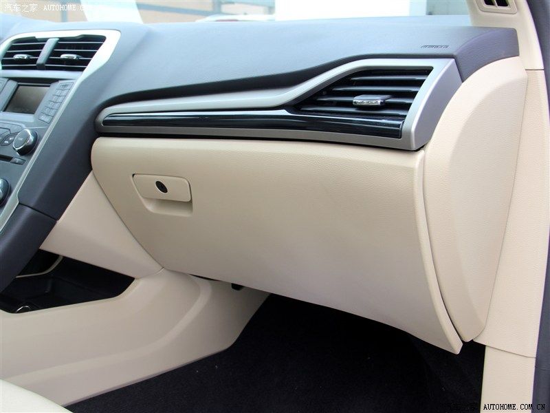 YEN (2014) FORD MONDEO N'DE SATITA RESM GALERS