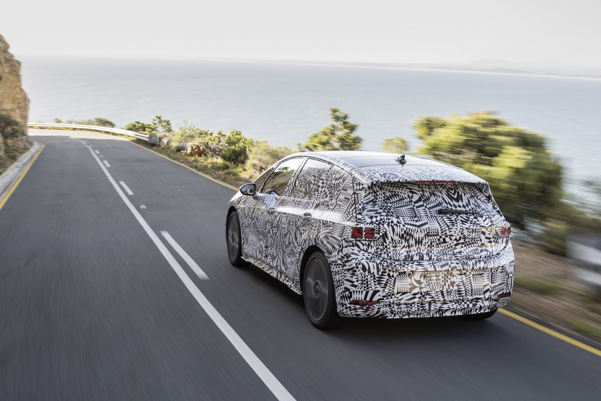 2020 Volkswagen I.D. Neo resim galerisi (13.01.2018)