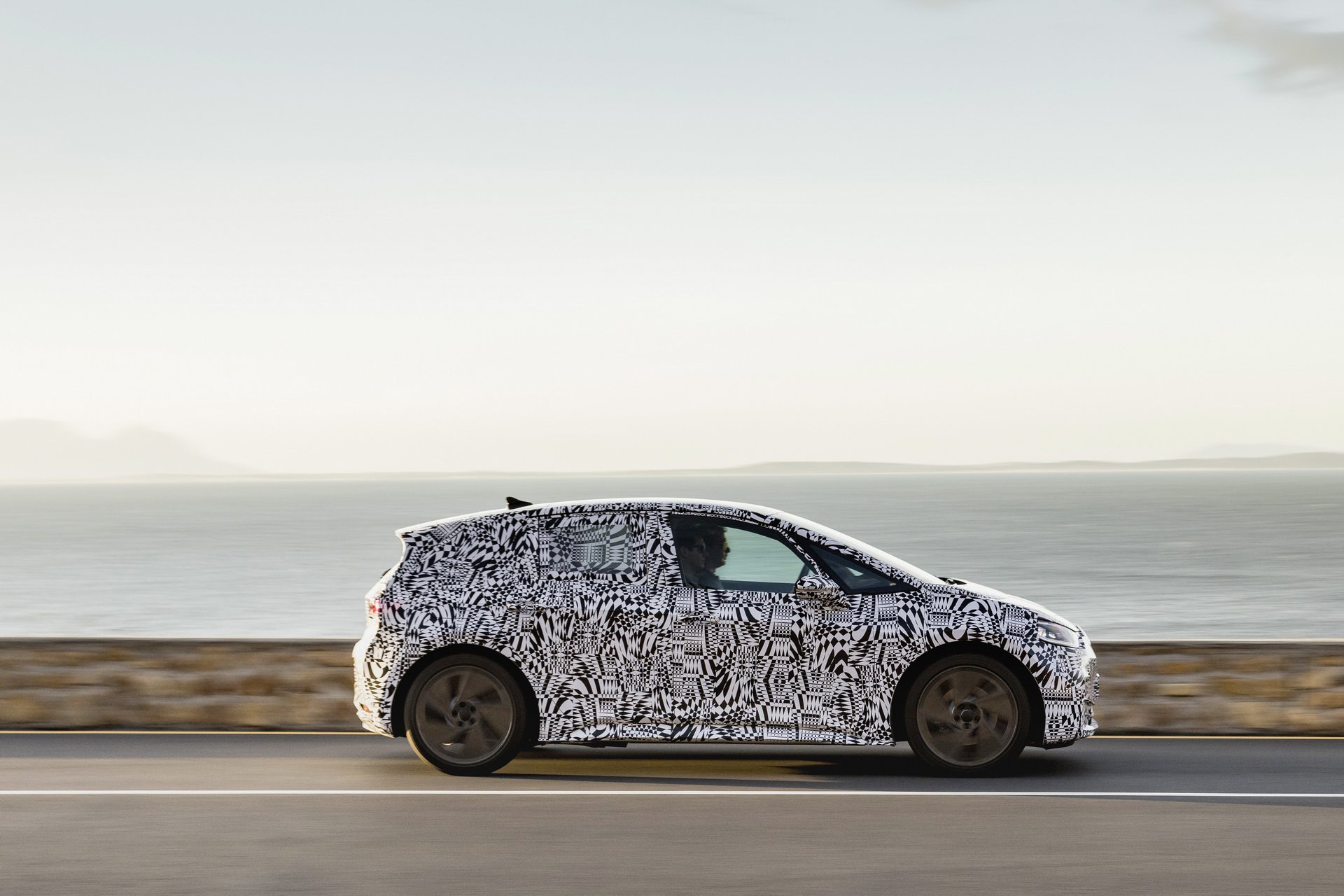 2020 Volkswagen I.D. Neo resim galerisi (13.01.2018)