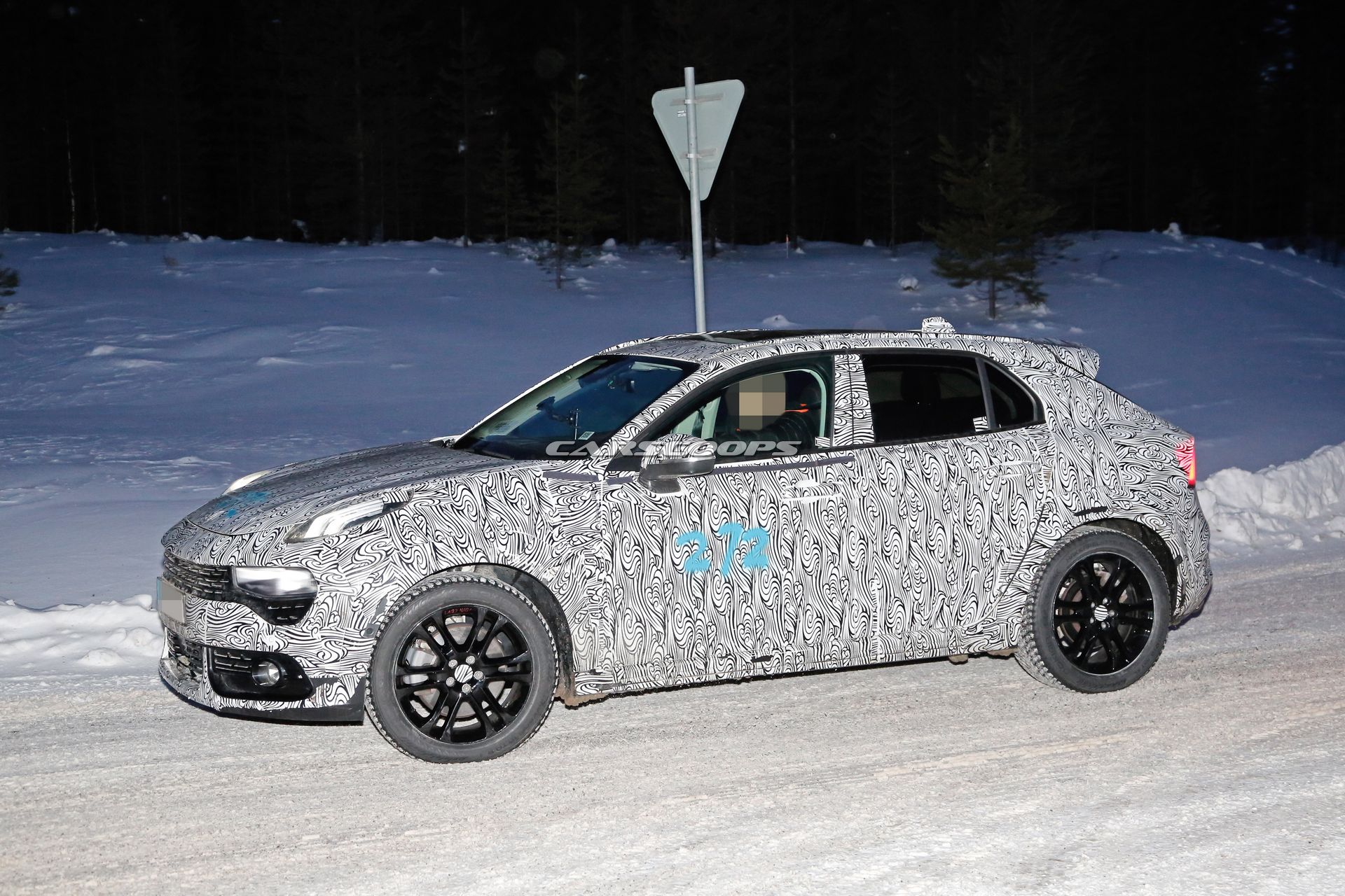 Lynk & Co 04 hatchback resim galerisi (14.01.2018)
