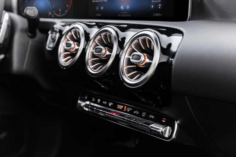 Yeni Mercedes CLA Coupe resim galerisi (15.01.2018)