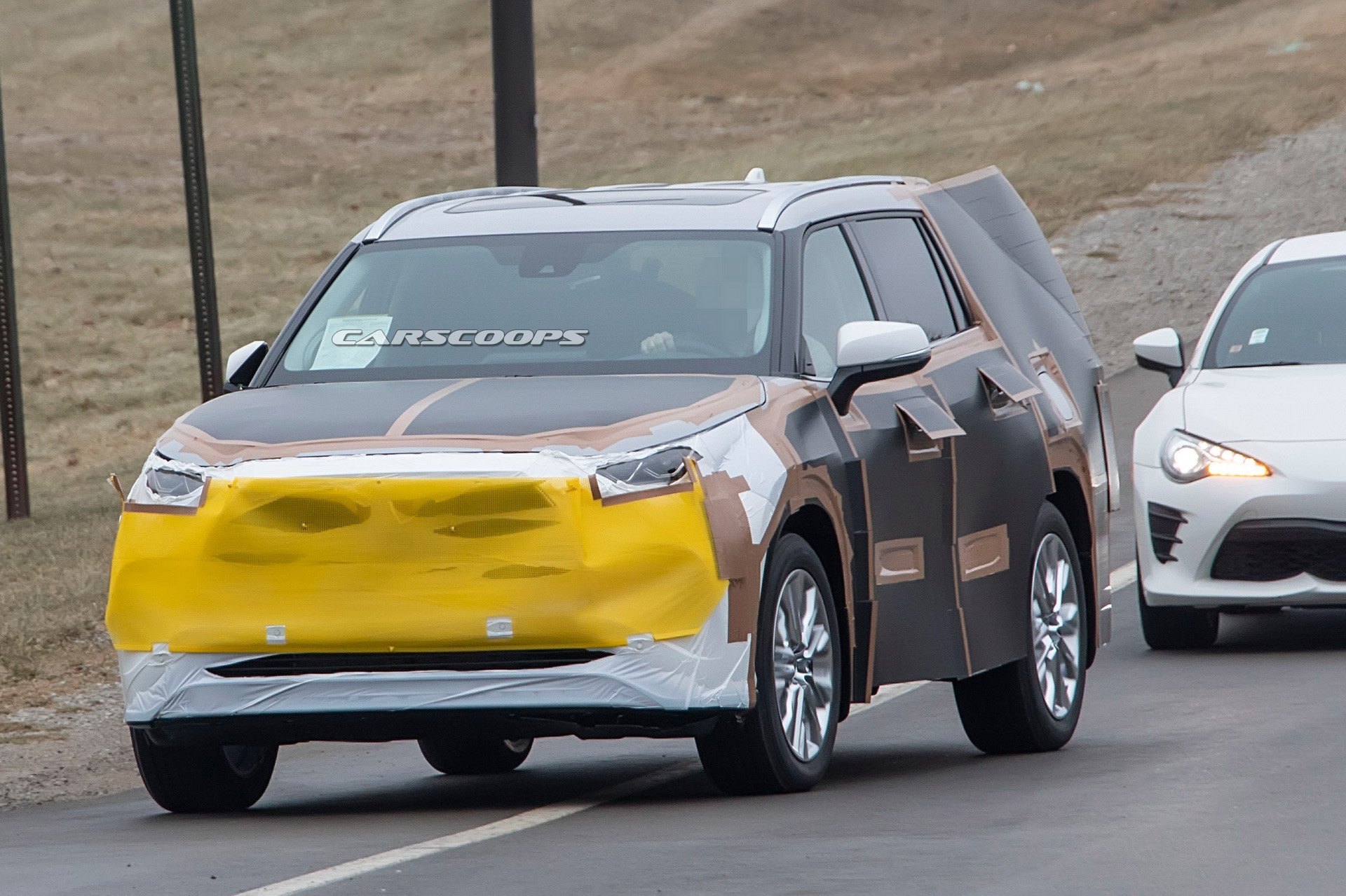 2020 Toyota Highlander resim galerisi (17.01.2018)