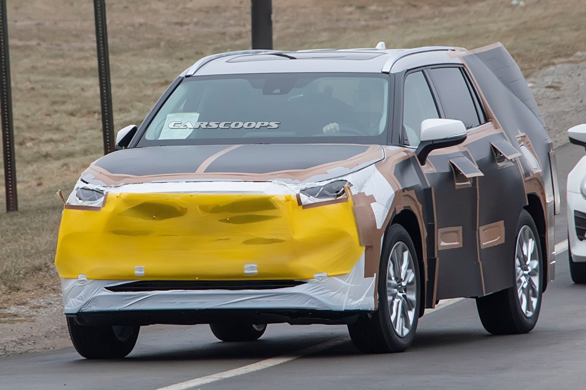 2020 Toyota Highlander resim galerisi (17.01.2018)