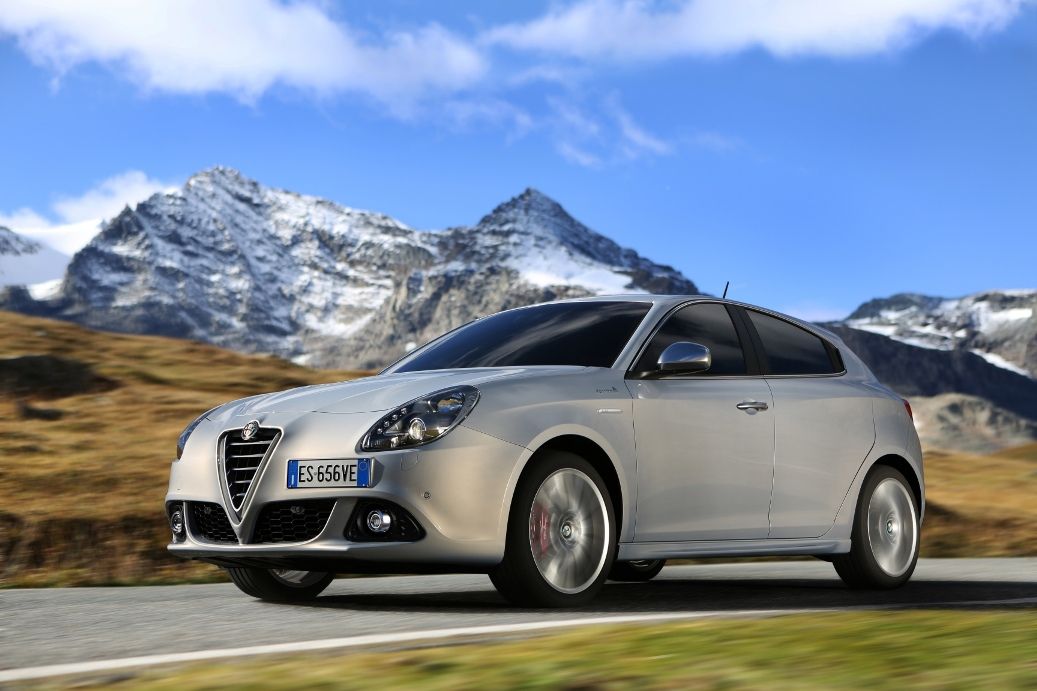 YEN 2014 ALFA ROMEO GULETTA TRKYE'DE RESM GALERS