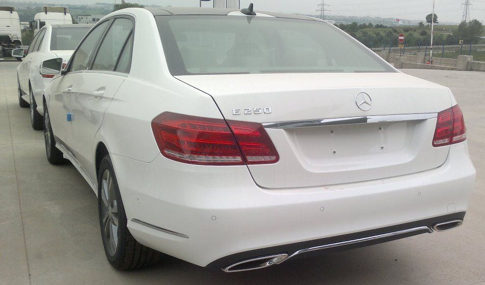 YEN MAKYAJLI 2013 MERCEDES E SERS SATITA GALER