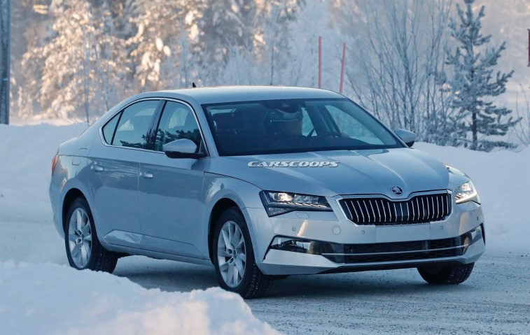 2019 Skoda Superb resim galerisi (12.02.2019)