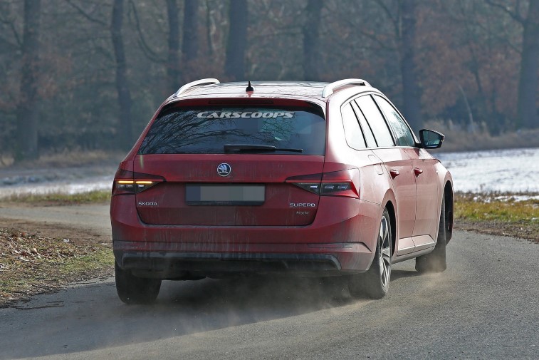 2019 Skoda Superb resim galerisi (12.02.2019)