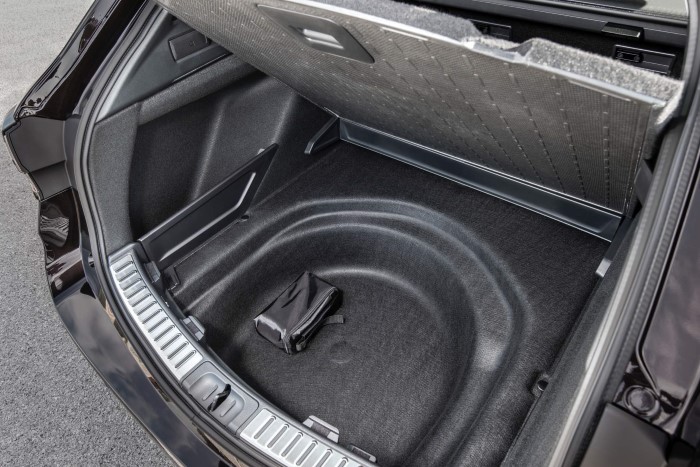 2019 Toyota Corolla resim galerisi (25.02.2019)