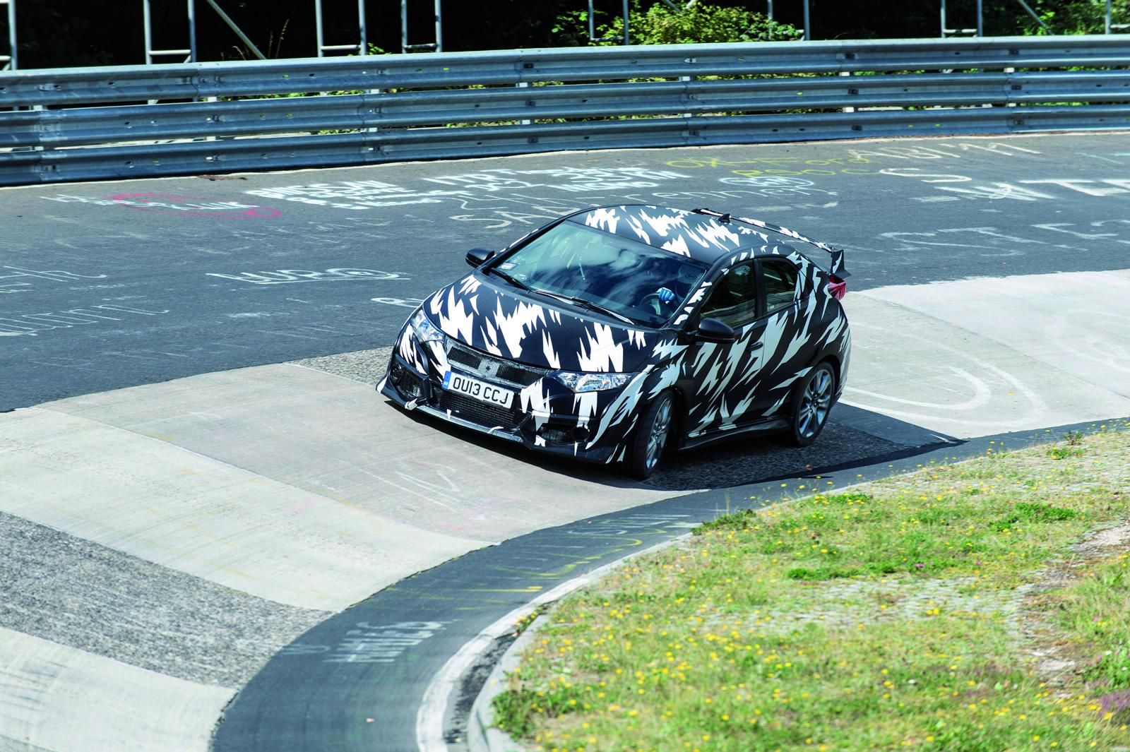 YEN HONDA CVC TYPE-R (2015) KAMUFLAJLI RESM GALERS