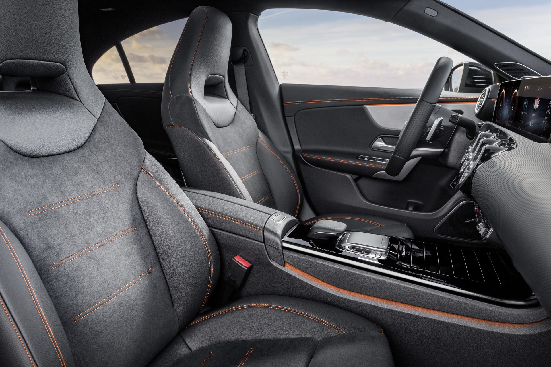 2019 Mercedes-Benz CLA resim galerisi (04.03.2019)