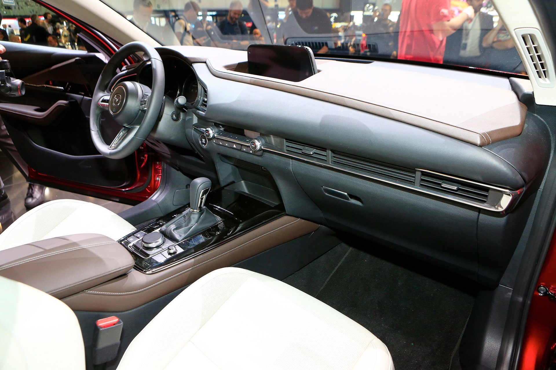 Mazda CX-30 resim galerisi (06.03.2019)