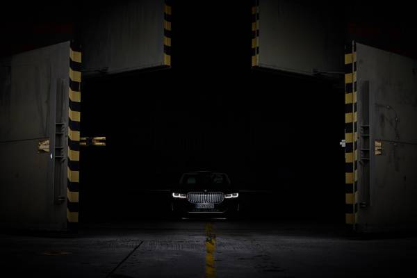 BMW'nin ikinci nesil hibrit modelleri - Cenevre resim galerisi (06.03.2019)