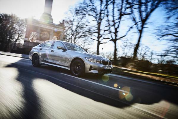 BMW'nin ikinci nesil hibrit modelleri - Cenevre resim galerisi (06.03.2019)
