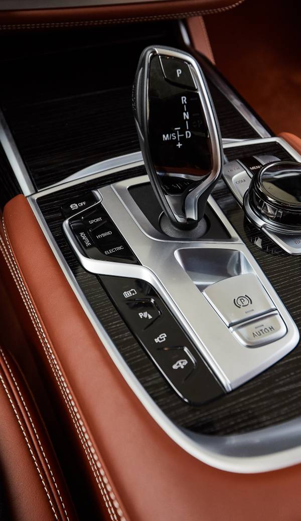 BMW'nin ikinci nesil hibrit modelleri - Cenevre resim galerisi (06.03.2019)