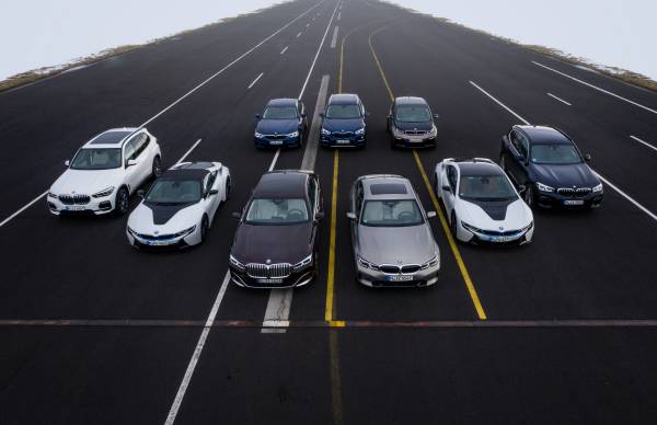 BMW'nin ikinci nesil hibrit modelleri - Cenevre resim galerisi (06.03.2019)