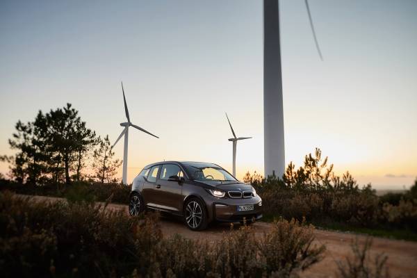 BMW'nin ikinci nesil hibrit modelleri - Cenevre resim galerisi (06.03.2019)