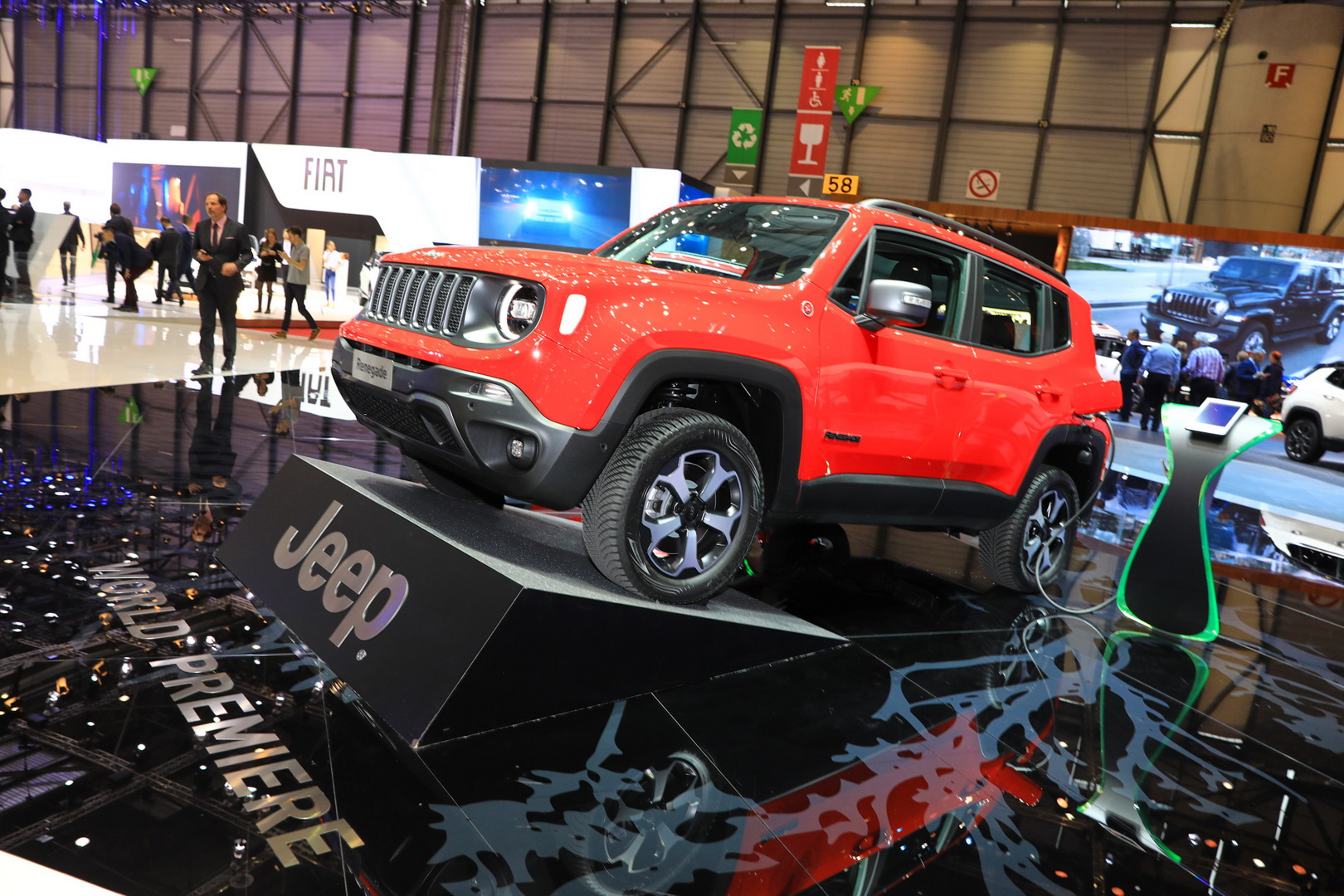Yeni Jeep Renegade ve Compass Plug-in Hibrit Versiyonlar resim galerisi