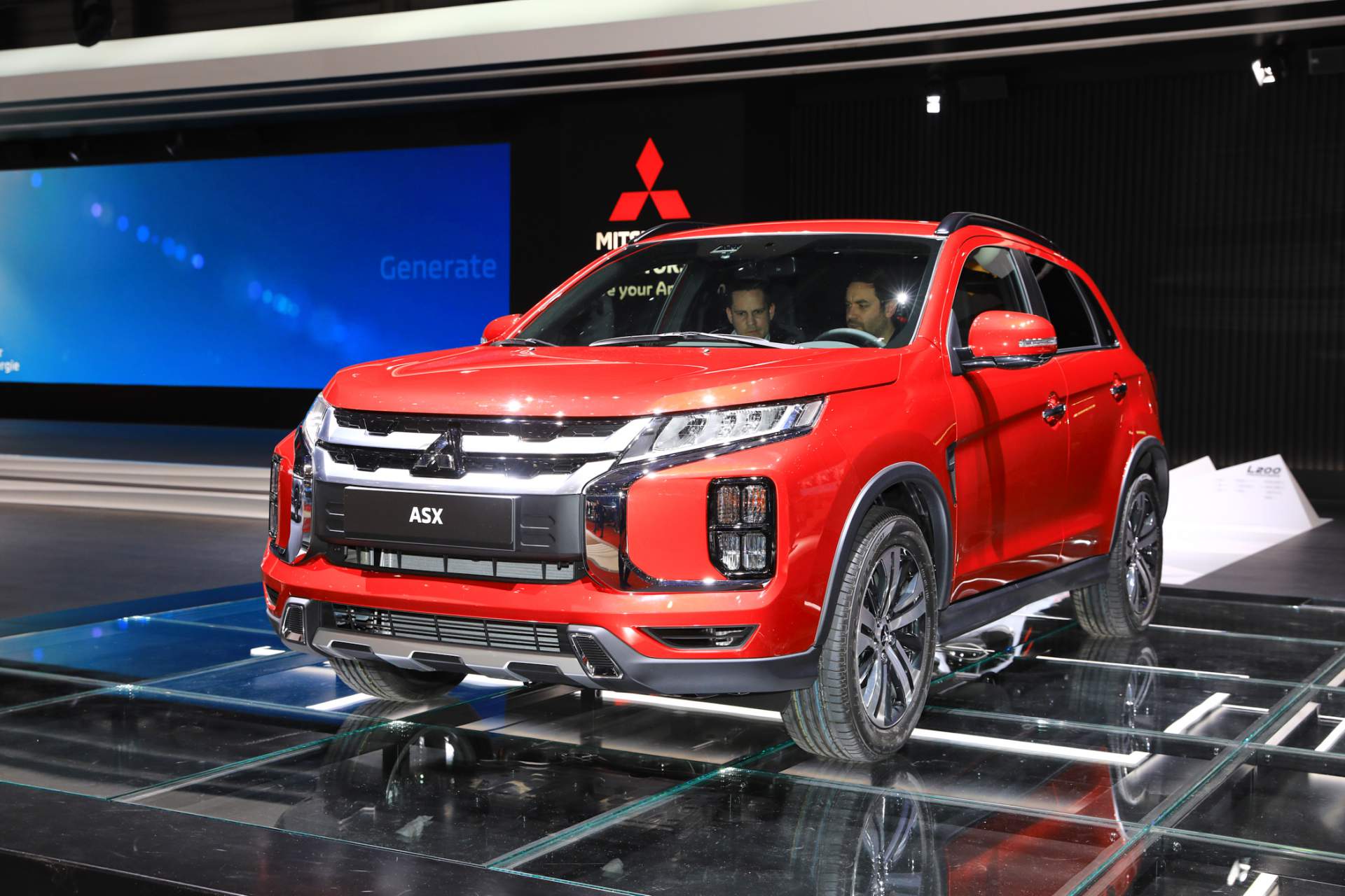 2020 Mitsubishi ASX resim galerisi (08.03.2019)