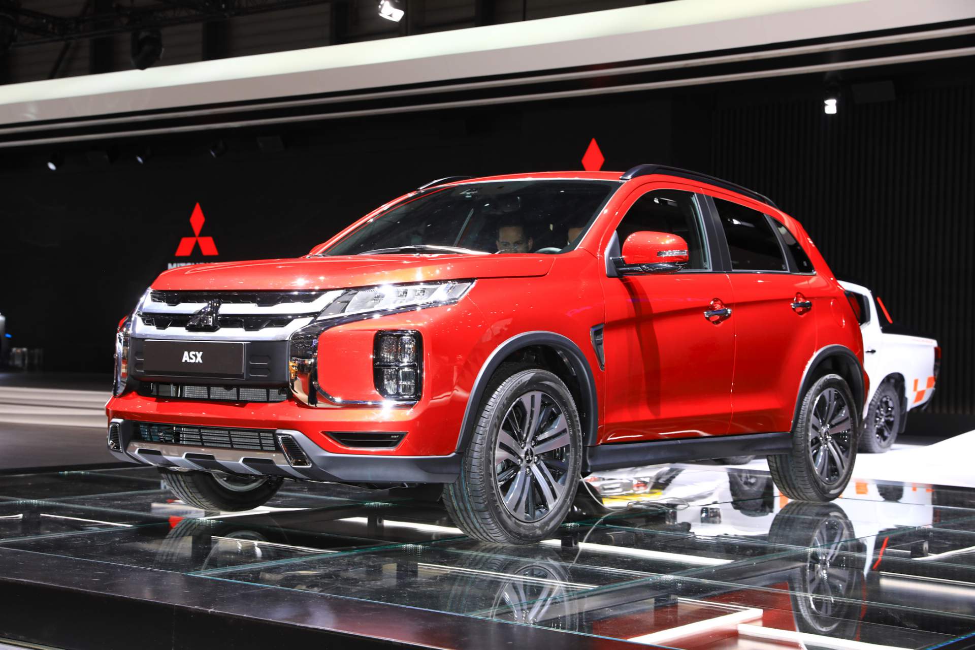 2020 Mitsubishi ASX resim galerisi (08.03.2019)