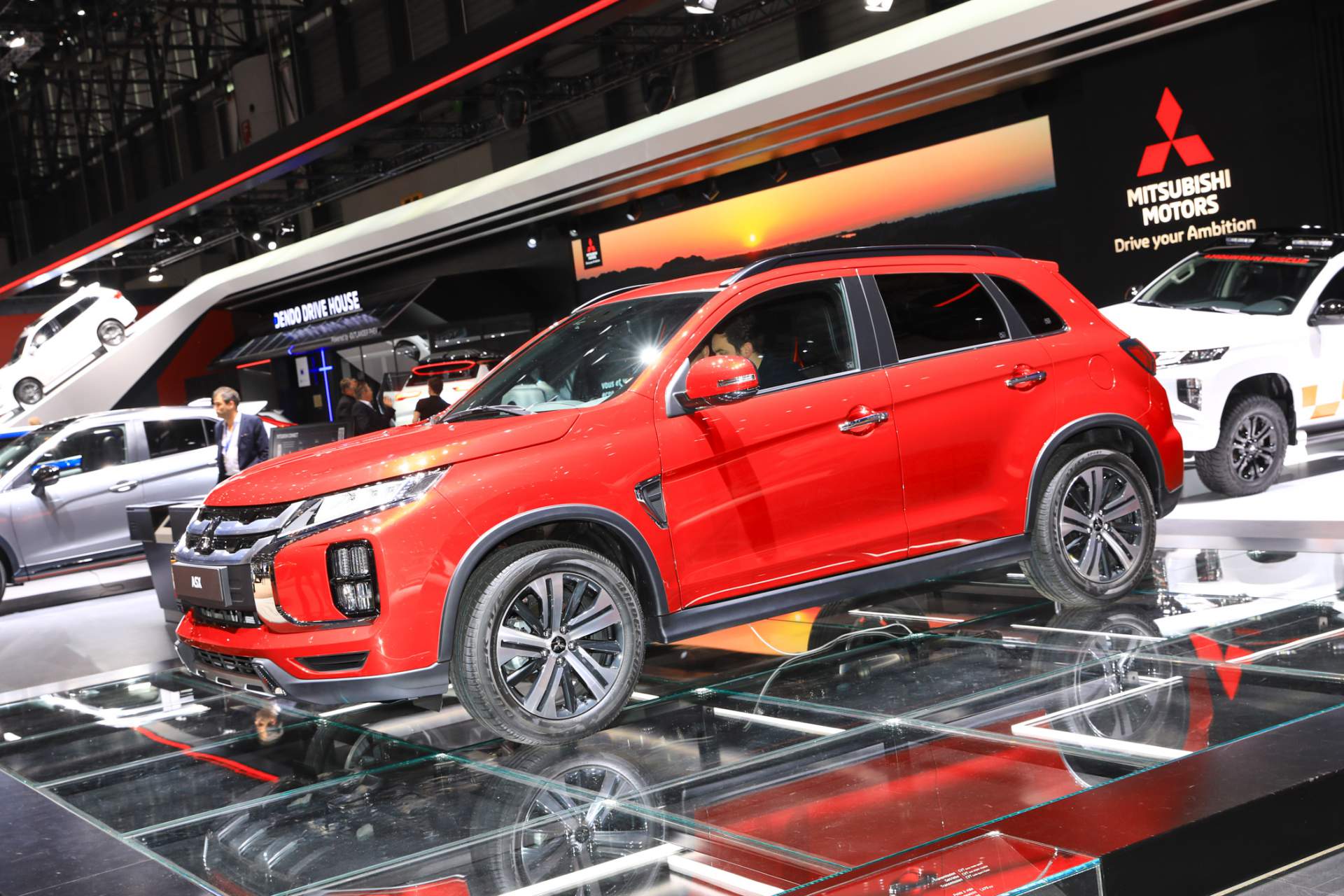 2020 Mitsubishi ASX resim galerisi (08.03.2019)