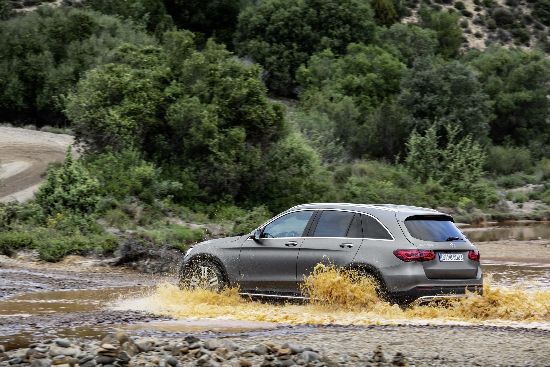2020 Mercedes GLC resim galerisi (08.03.2019)