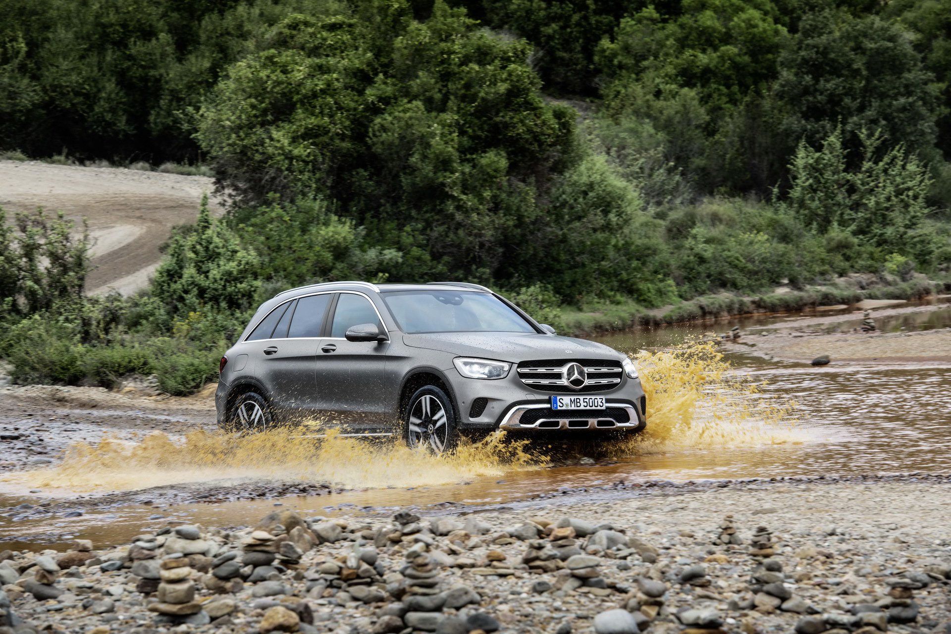 2020 Mercedes GLC resim galerisi (08.03.2019)