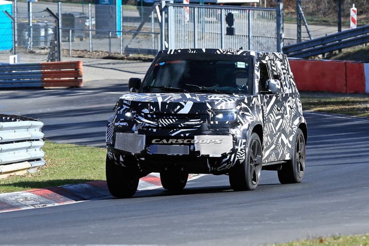 2020 Land Rover Defender 110  resim galerisi