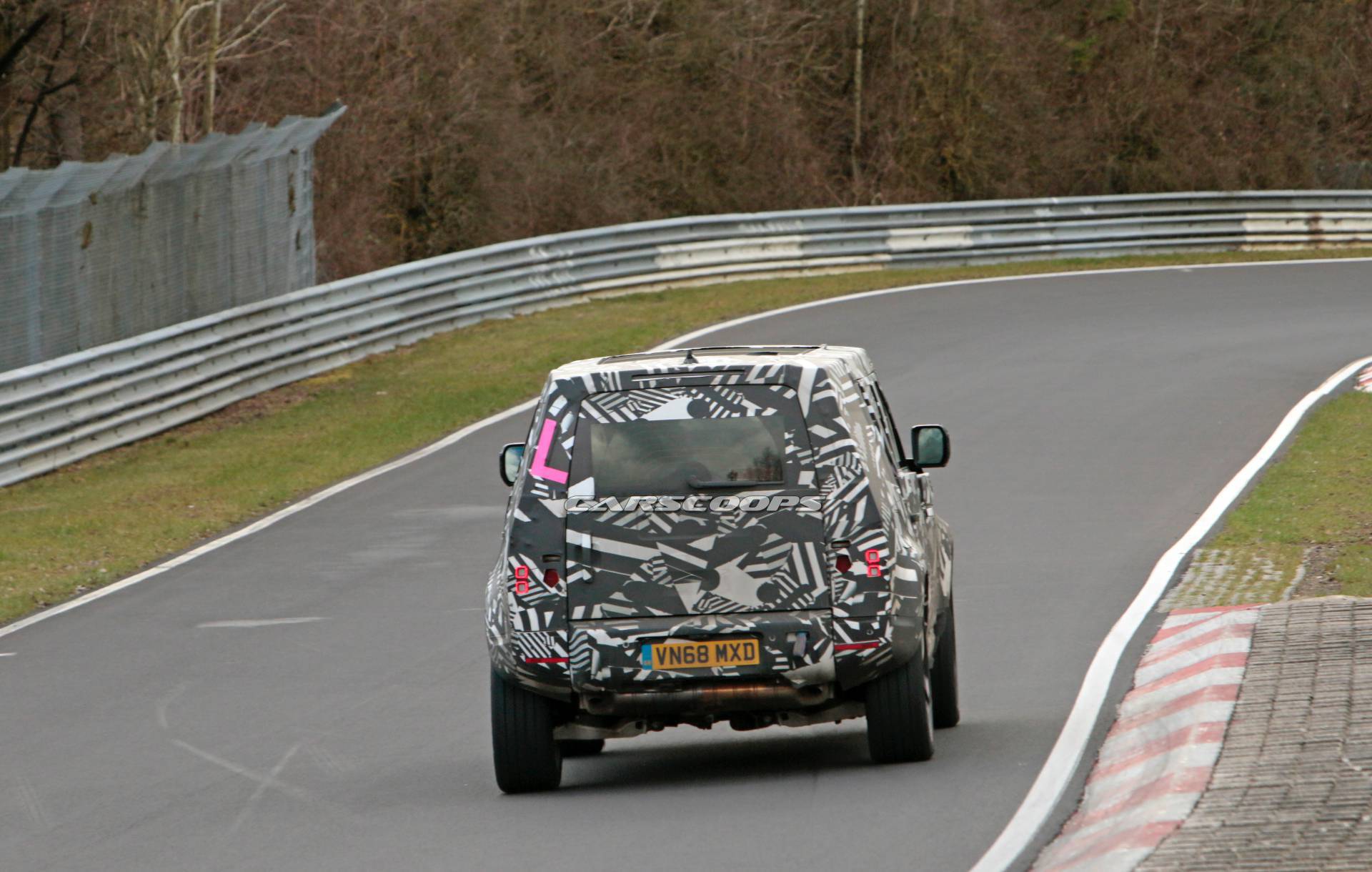 2020 Land Rover Defender 110  resim galerisi